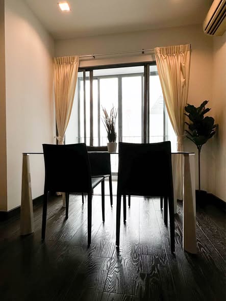 room interior of Ideo Q Phaya Thai