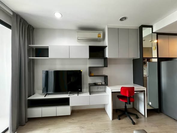 bedroom and room interior of Ideo Q Ratchathewi