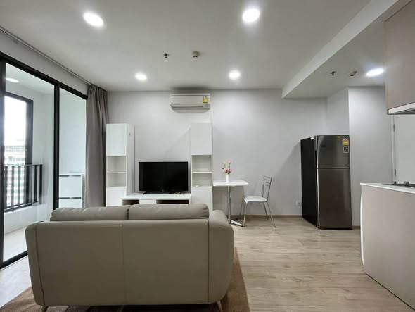 living room of Ideo Q Ratchathewi