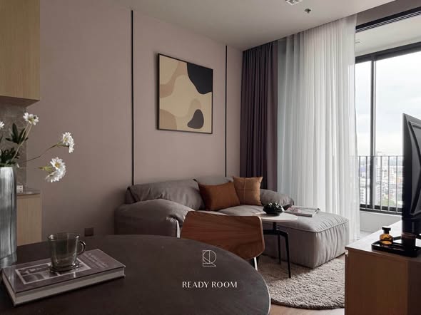 bedroom and living room of Ideo Q Sukhumvit 36
