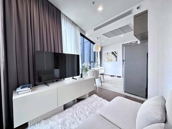 bedroom and living room of Ideo Q Sukhumvit 36