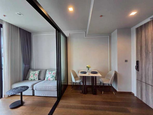 bedroom and living room and room interior of Ideo Q Sukhumvit 36