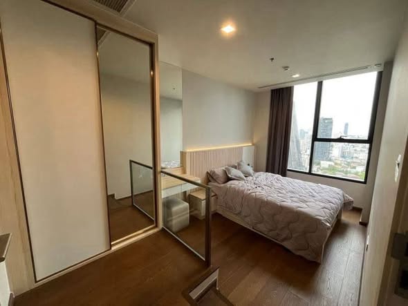 bedroom and room interior of Ideo Q Sukhumvit 36