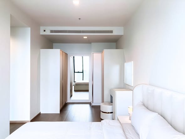 bedroom and room interior of Ideo Q Sukhumvit 36