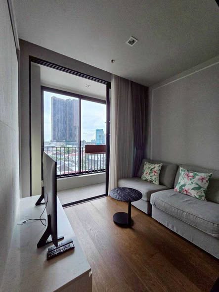 living room and bedroom of Ideo Q Sukhumvit 36