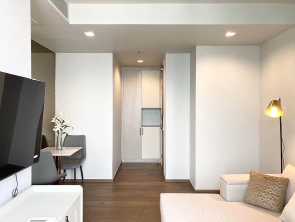 living room and room interior of Ideo Q Sukhumvit 36