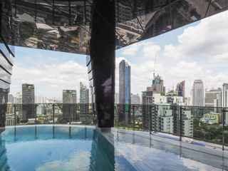 pool of Ideo Q Sukhumvit 36