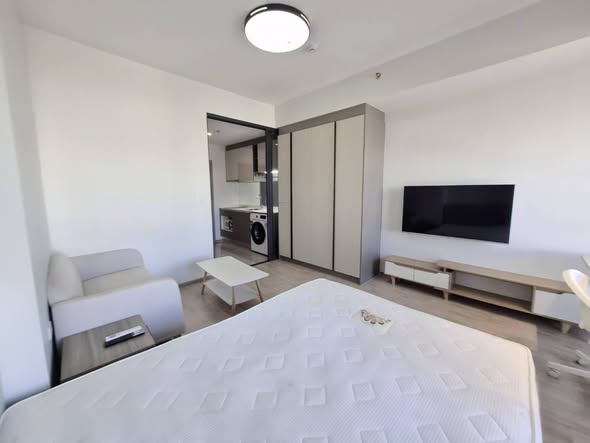 bedroom and room interior of IDEO Rama9 – Asoke