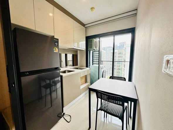 IDEO Rama9 – Asoke