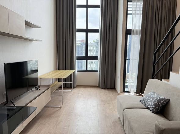 living room and bedroom of IDEO Rama9 – Asoke