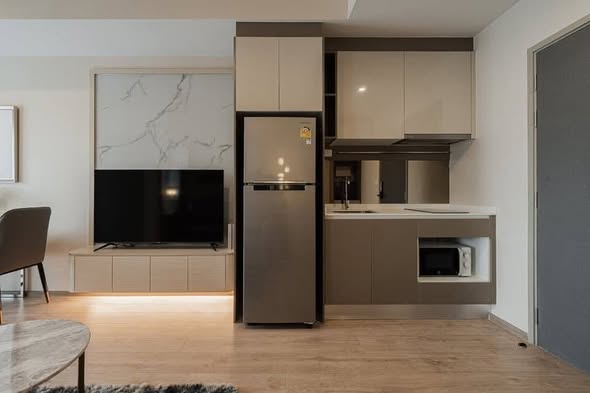 living room and kitchen of IDEO Rama9 – Asoke