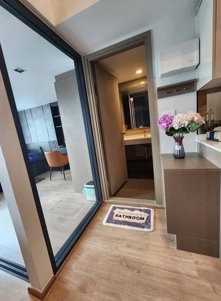 room interior of IDEO Rama9 – Asoke