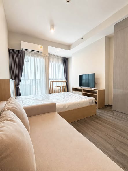 bedroom of Ideo Ramkamhaeng Lamsali Station