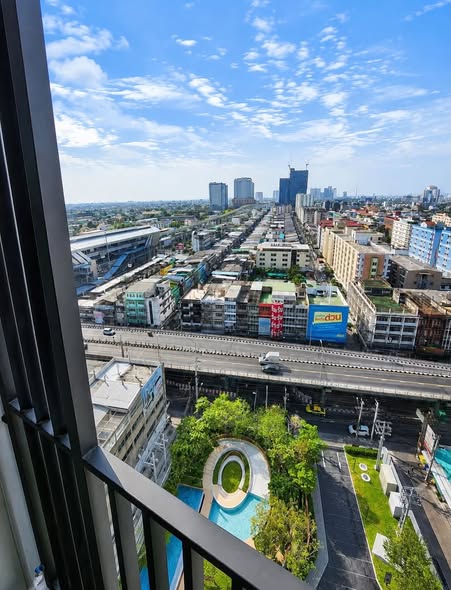 Ideo Ramkamhaeng Lamsali Station