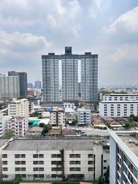 Ideo Ramkamhaeng Lamsali Station