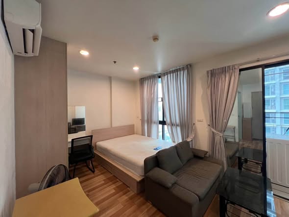 bedroom of IDEO Ratchada-Huai Khwang