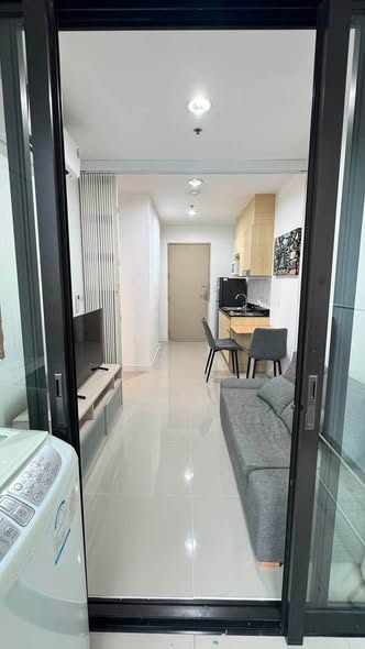 bedroom and room interior of IDEO Ratchada-Huai Khwang