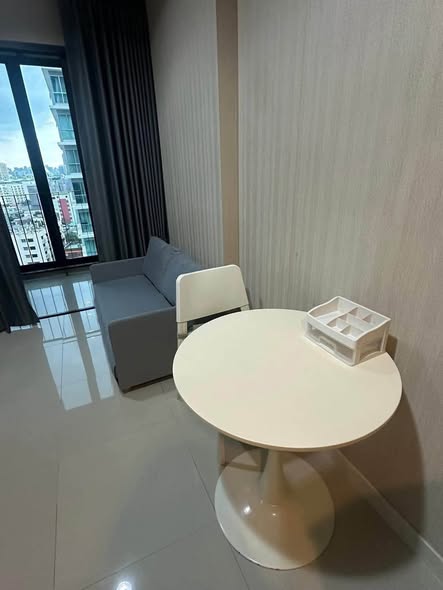 room interior of IDEO Ratchada-Huai Khwang