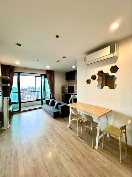 living room of Ideo Sathon-Tha Phra