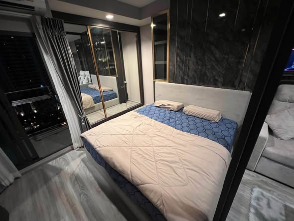bedroom of Ideo Sathon-Wongwian Yai