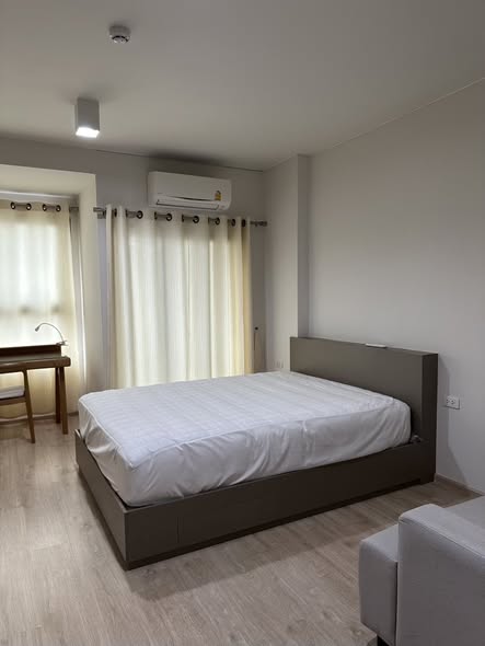 bedroom of Ideo Sathon-Wongwian Yai