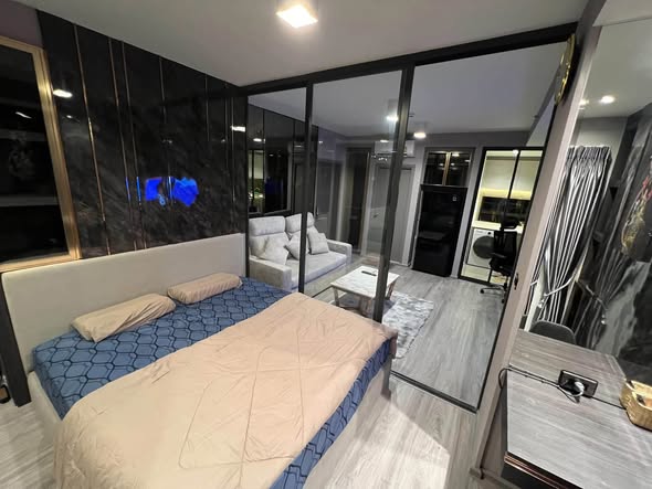bedroom of Ideo Sathon-Wongwian Yai