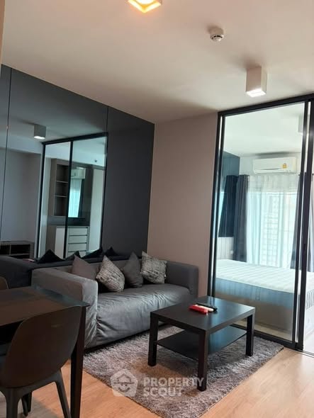 room interior of Ideo Sathon-Wongwian Yai