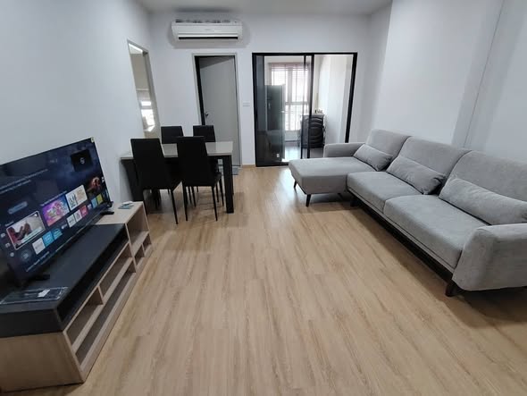 bedroom and living room of IDEO Sukhumvit 115