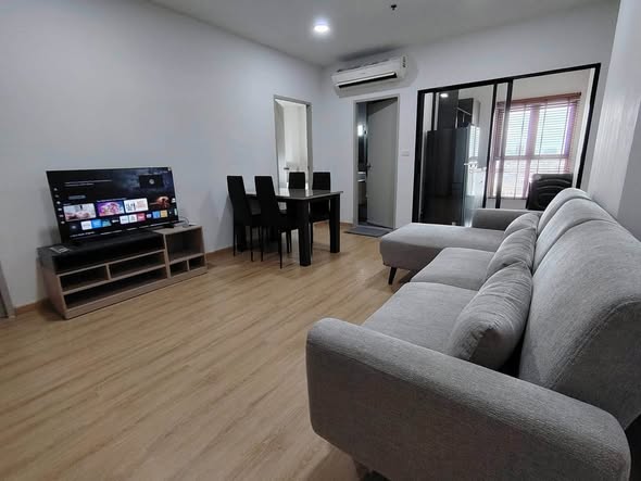 living room of IDEO Sukhumvit 115