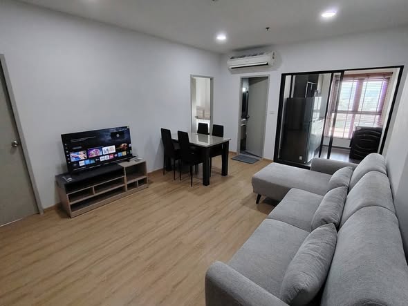 living room of IDEO Sukhumvit 115