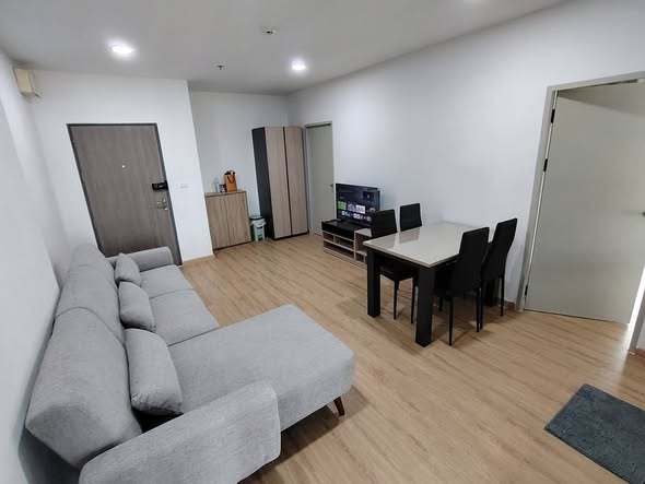 living room of IDEO Sukhumvit 115