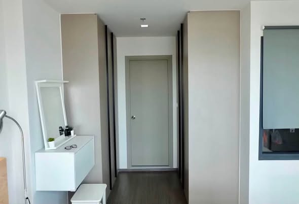 bedroom and room interior of Ideo Sukhumvit 93