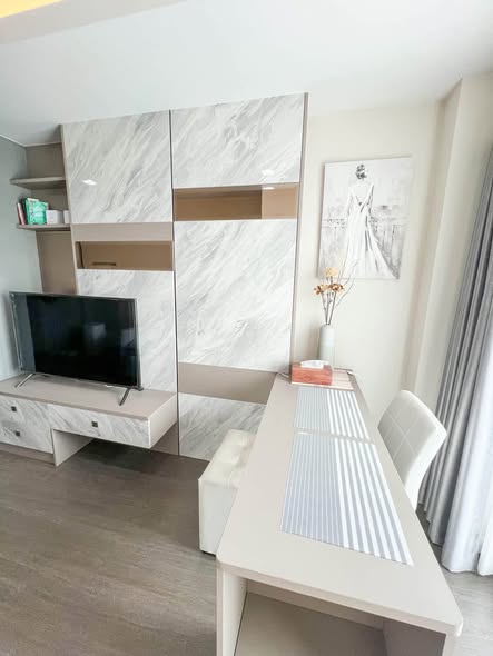 living room and room interior of Ideo Sukhumvit 93