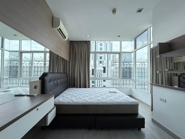 bedroom of Ideo Verve Sukhumvit
