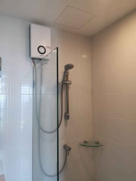 bathroom of Ideo Wutthakat