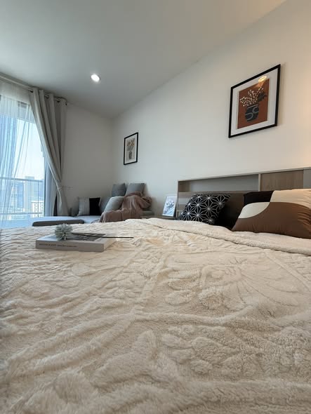 bedroom of Ideo Wutthakat