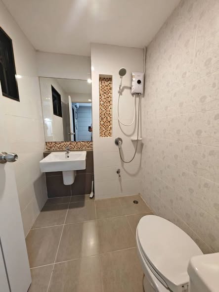 bathroom of iField Bangna ไอฟีล บางนา