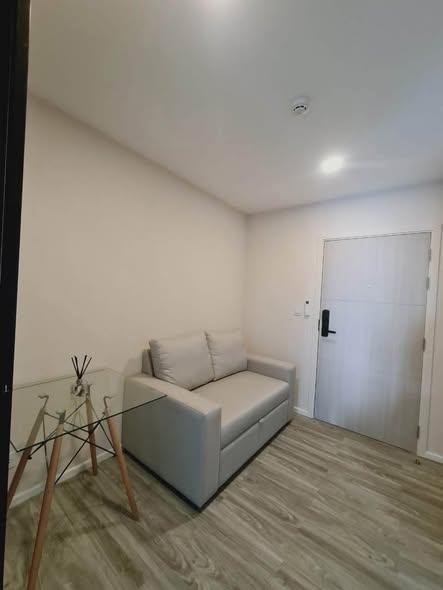 bedroom and room interior of IKON SUKHUMVIT 77 CONDOMINIUM
