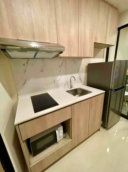 kitchen of IKON SUKHUMVIT 77 CONDOMINIUM
