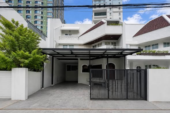 หมู่บ้านบ้านหลังสวน