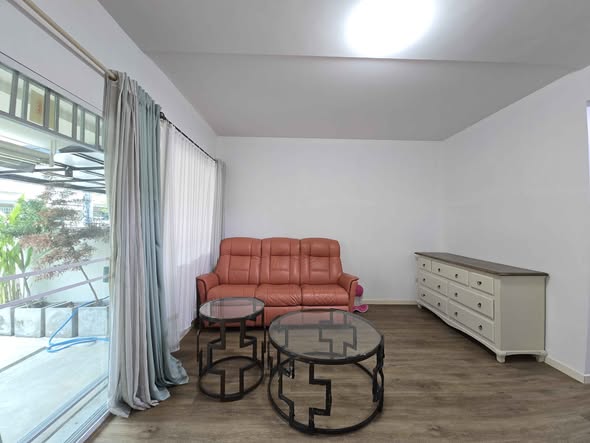 living room of Indy 2 Bangna KM.7