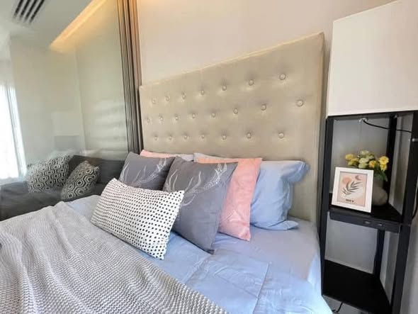 bedroom of Infinity One Condo