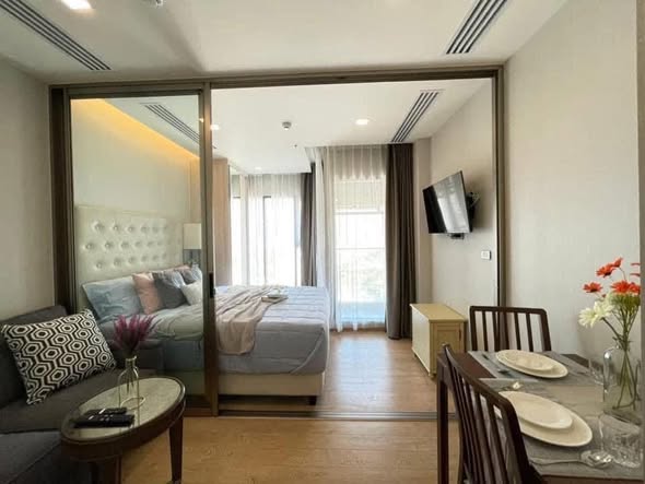 bedroom of Infinity One Condo