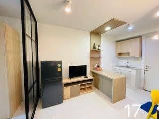 bedroom of Iris Avenue