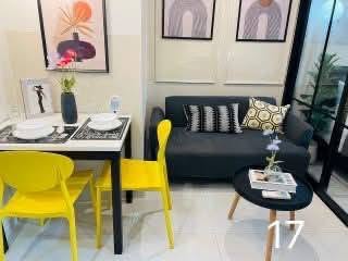 room interior of Iris Avenue