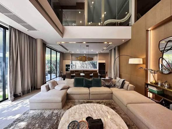 living room of Issara Residence Rama 9 (อิสสระ เรสซิเดนซ์ พระราม 9)