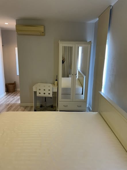 bedroom of IVY River Condo