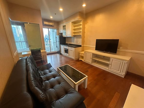 living room of Ivy Sathon 10