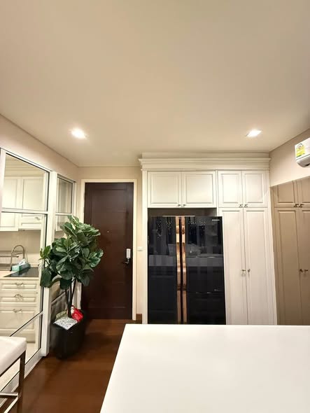 kitchen of IVY THONGLOR
