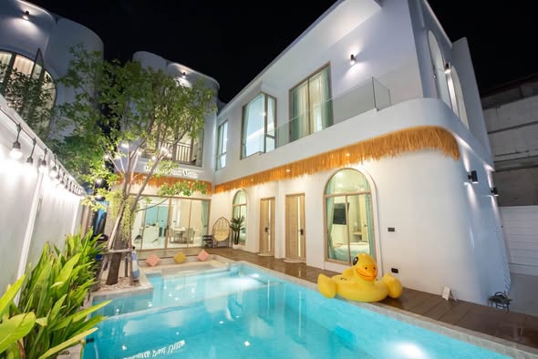 pool of Jomtien Beach Pool Villa